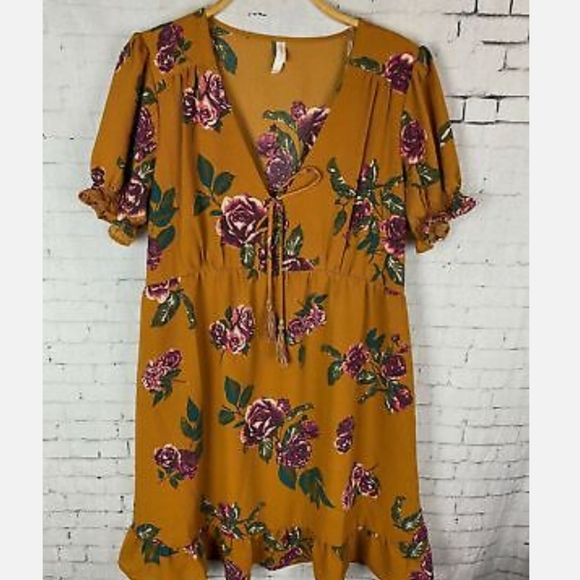 *V NECK TIERED RUFFLE MUSTARD FLORAL PRINT DRESS SIZE MED YELLOW PEASANT NEW - Picture 4 of 11